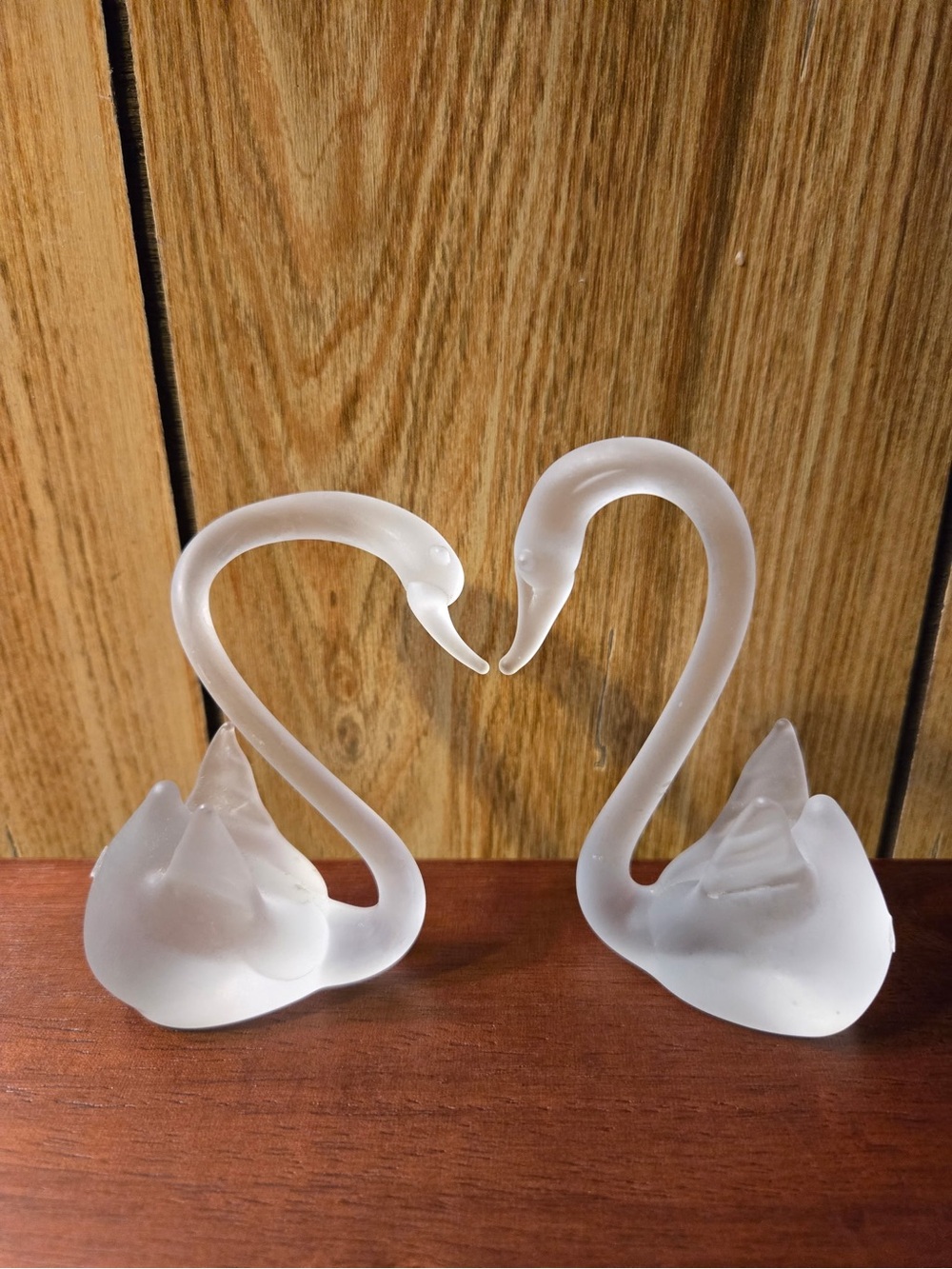 Frosted White Glass Swan Pair Home Art Sculpture